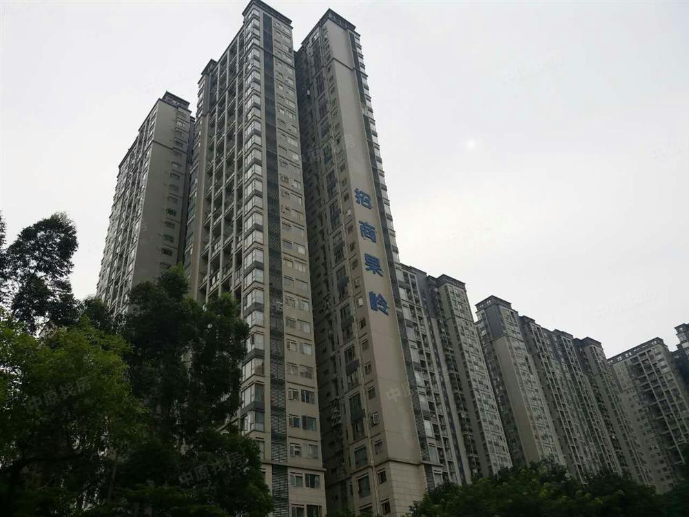 招商果岭花园 精装2房 业主诚心出售 住家装修拎