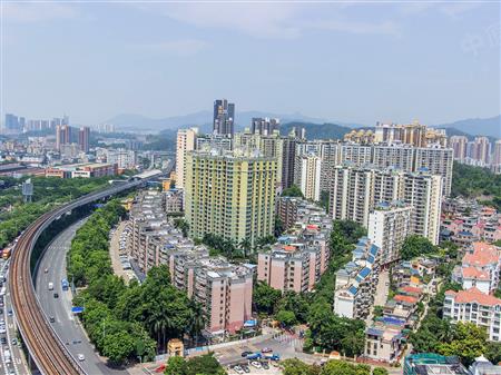 中兆花园居家装修楼梯小三房,满五年惟一,看房方便