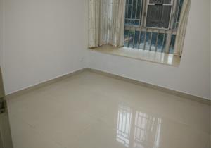 心怡花园，南北通透三房，近地铁口