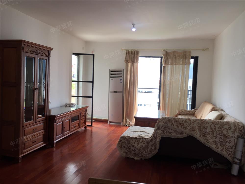 中海半山溪谷花园