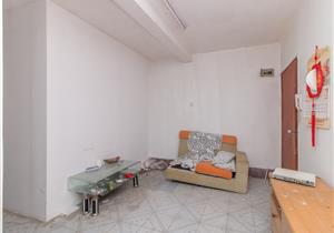 临地铁口小区 周边配套齐全