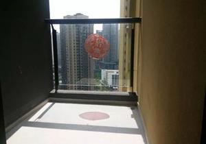 2字头买上塘带阳台朝南一房。户型方正