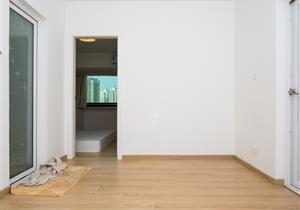 宏轩大厦，业主换房出售，石厦中小双书包，看房方便，价格可谈