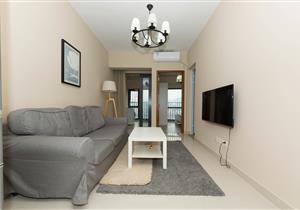 虹湾花园，自带商业实用两房，有装修