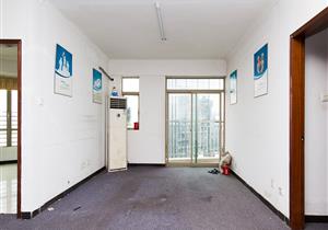 布吉天虹商场旁，毛坯三房，满二少税，居家优选