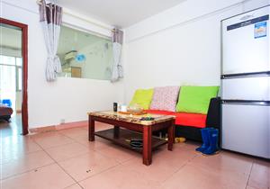 70年住宅，户型方正，使用率高