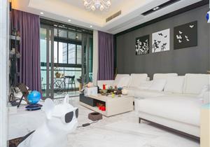 东南安静，阳光充足，户型方正，