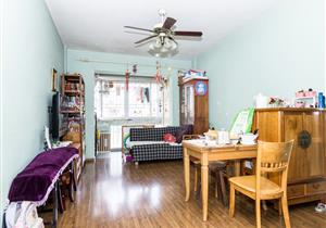 南山地铁口，价格好谈，诚心出！