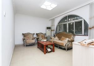 罗湖怡景别墅 大社区 独栋别墅带私家花园私家车位 使用率高