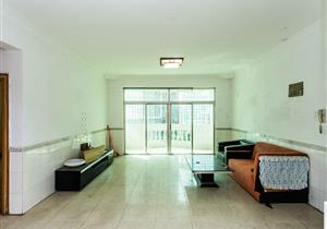 沁园小区位于龙岗路与建新路交汇处，属于南联片区