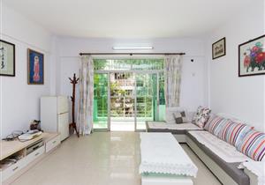 华昱花园，精装三房，满二少税，三代同堂，一步到位