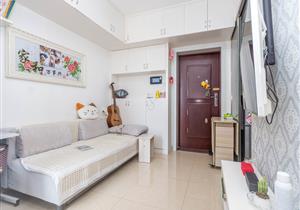 双地铁口物业正规一房一厅满五年诚心卖