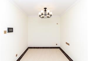 业主换房急售，满五年，价格可谈，读深中