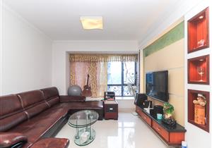 三房两卫看房方便业主自住满五年