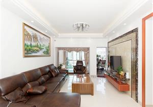 美杜兰华庭的三房居家的地方-朝向好近地铁-户型方正-配套齐全