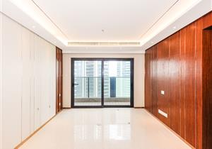 宝能城东区89平4房，业主诚心卖，价格可谈。