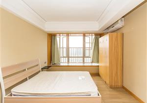 财富港地铁口物业小两房