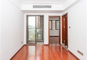 地铁口吉屋急售