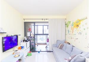 布吉石芽岭片区，慢城三期精装两房，小区配套完善，车位充足