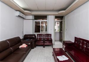 业主有心卖，配套齐全，租金高，谈价空间大，采光通透