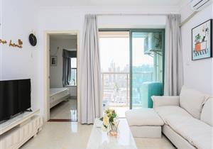 新上架 高楼层厅出阳台 户型方正实用 楼下配套完善