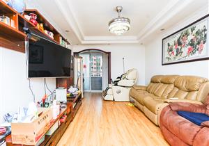 3条地铁线，鸿隆世纪114平，全新精装，业主急换房，方便看