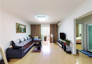 地理位置优越，景观、市政资源丰富，既享受老城区成熟完善