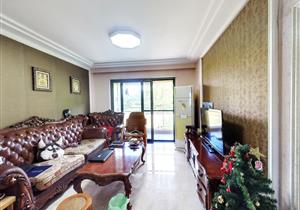 铭筑荔苑位于大南山脚下