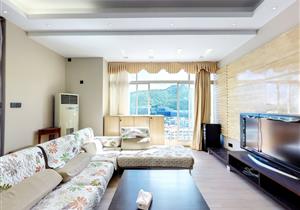 大梅沙带100平大花园的房子，复式 前后花园，价格笋到底！