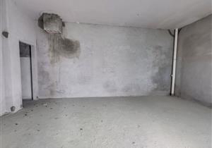 此房在卖的，价格看上了可以商量