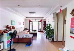 电梯小高层 超高使用率 大三房 户型方正实用