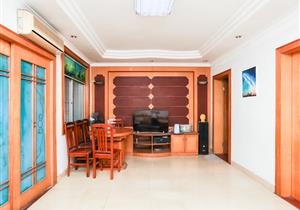 常盛花园精装3房，户型方正实用，近地铁近商业，满5急卖好谈