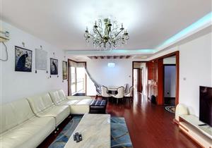 云顶翠峰花园三期，精装，诚心出售，价格可谈