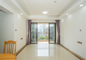 德润荣君府89.71平中楼层朝向南