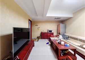 翠竹公园旁次新房，翡翠星空135平方三层复式5房，少有出售