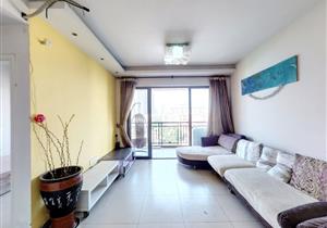 布吉东大街桂芳园八期实用电梯两房满5急售看房方便