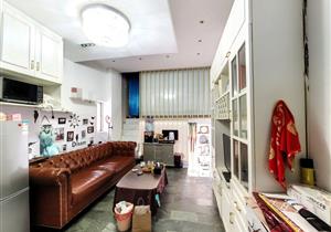 总价三字头买弘都育才电梯两房，地段好交通便利，户型实用朝向好