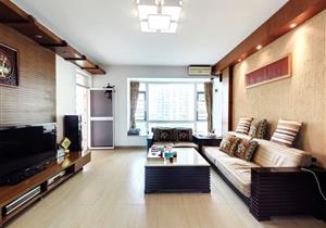 豪华装修四房，业主诚意卖，景观无遮挡，看房方便