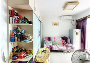 深港通勤 方正一房  罕有户型 税少 价钱靓！