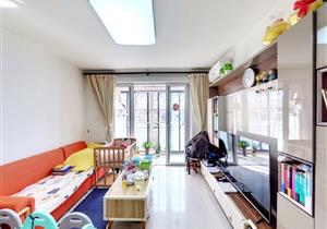 金达花园刚需两房业主急卖户型方正保养装修很好朝南看花园周边配