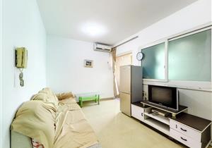 龙岭School配套，一房一厅业主诚心出售