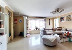 带私家花园的好房推荐，3房，电梯，诚心卖