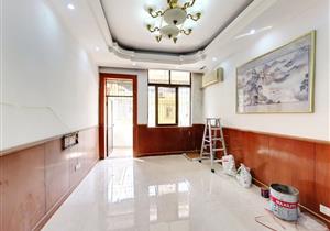 靓房出售 华丽小区大三房 户型好 业主诚意急卖 价格可谈