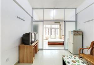 地铁口，精装一房一厅，满二少税，您理想的家