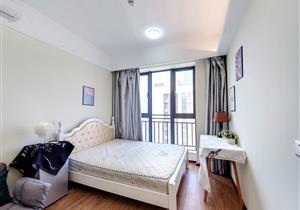 中粮祥云，爱联地铁口物业，周边配套齐全，诚心出售