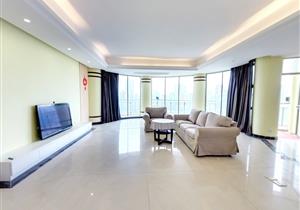 豪华装修，业主诚意卖房，价格好谈，看一线高尔夫及海景