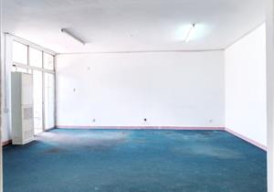 地铁口三房120.8平  满五税少采光好 地铁口居家首选