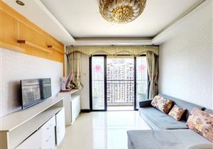 中海西岸华府 小区环境不错 经典三房户型 楼层好