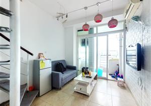 房子紧凑实用，带阳台通燃气，交通方便