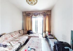 精装修二房，花样年花港家园，拎包即住。